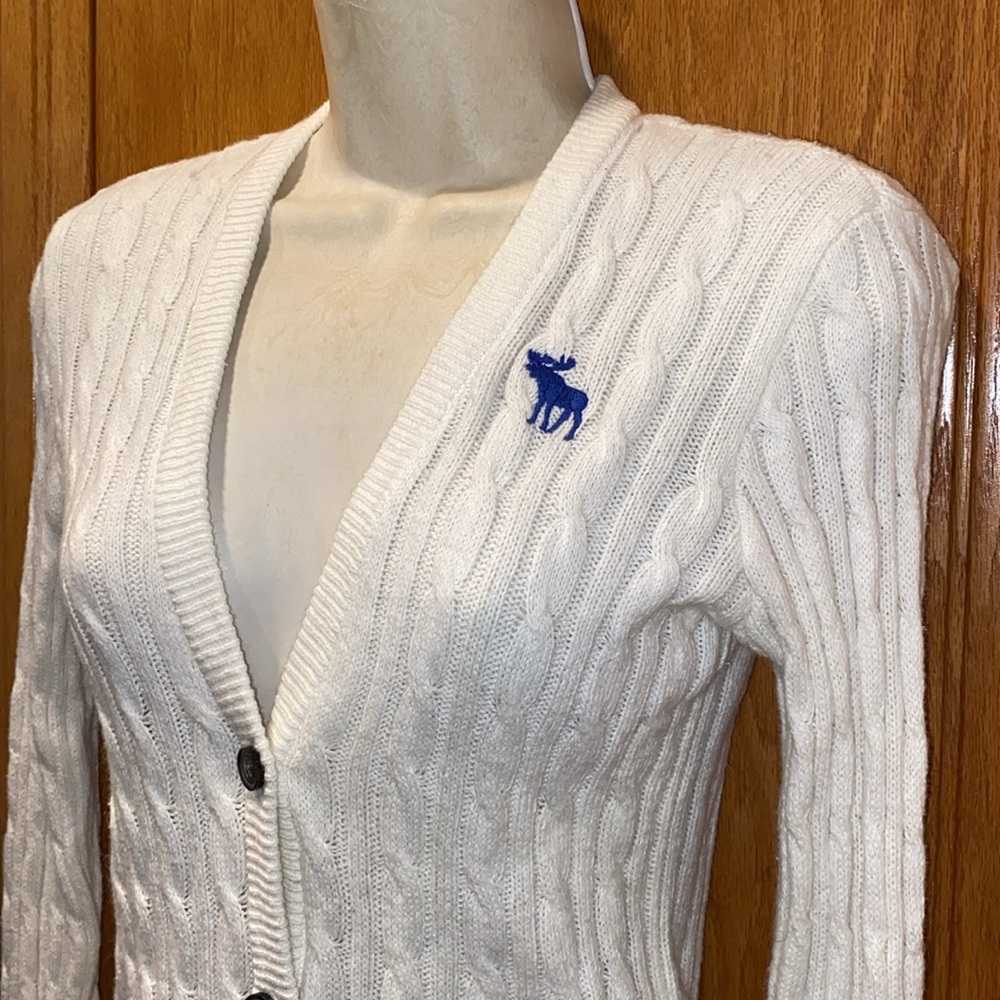 Abercrombie Kids Cream Cable Knit V Neck Button Front Sweater Cardigan Size XL - Picture 2 of 9